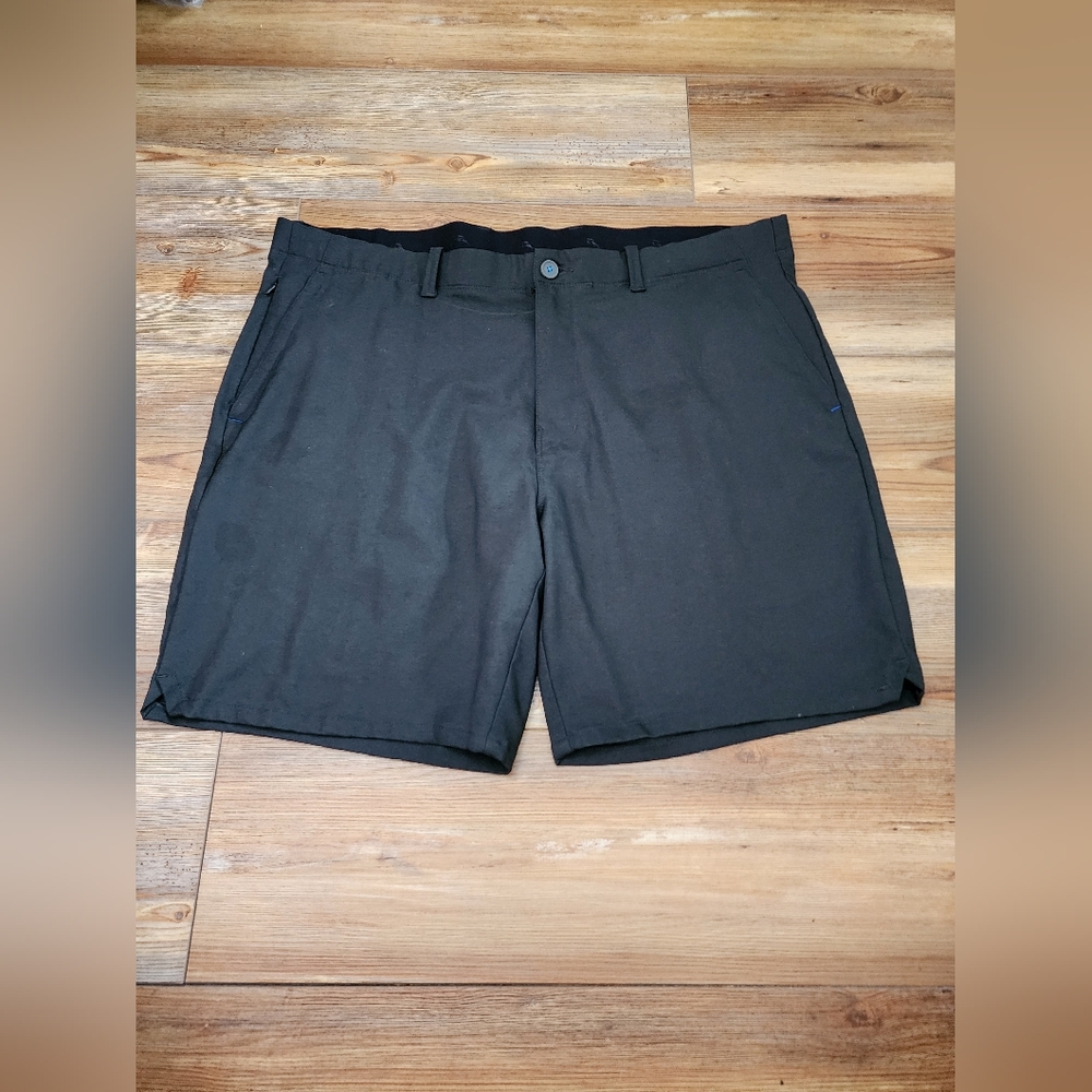 Tommy Bahama On Par 8" Shorts Men's 40 Dark Charcoal Gray Island Zone Golf
